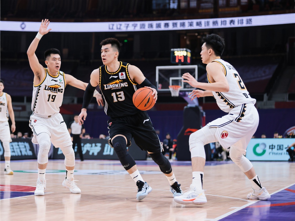 诺丁汉VS阿森纳：缺少锋线尖刀，阿森纳如何在客场抢分？